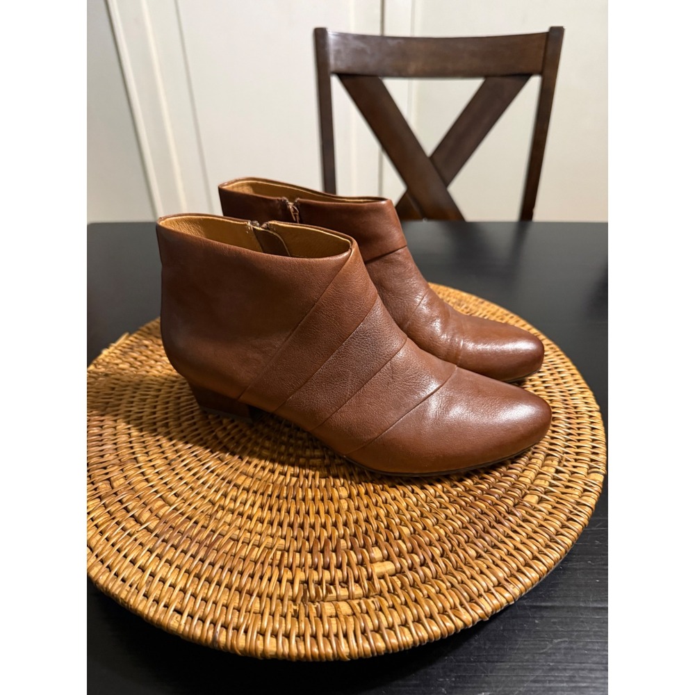 Sofft Womens Brown Leather Pleated Ankle Boots 8.5M 1082100